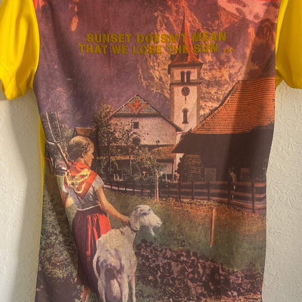 W&LT "Alpes Village" t-shirt from the Spring/Summer 1996 - Picture 4 of 5